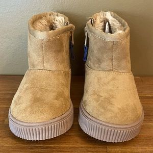 Cat & Jack Toddler Boy Ugg-style winter boots